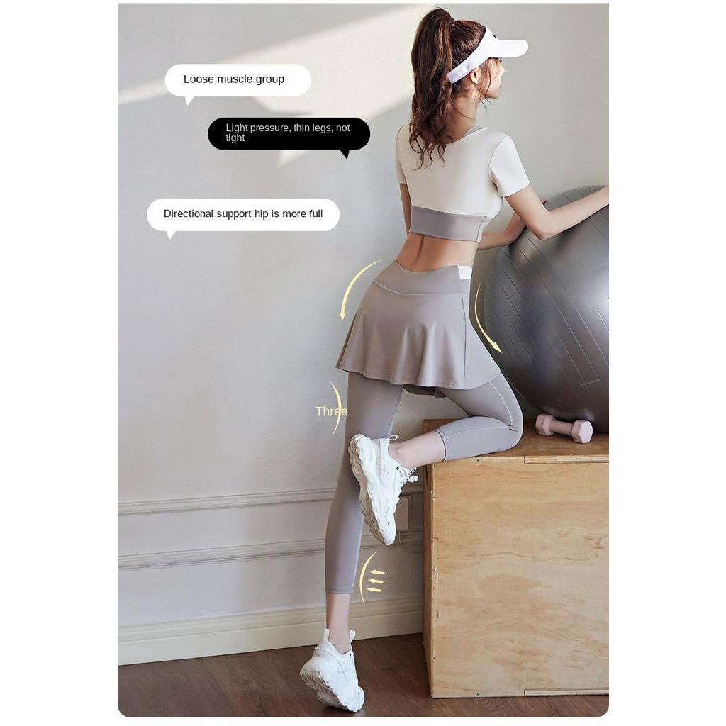 Set Áo Thun Ngắn Tay + Chân Váy Chữ A Lưng Cao Màu Sắc Tương Phản Kèm Đệm Ngực Dành Cho Nữ