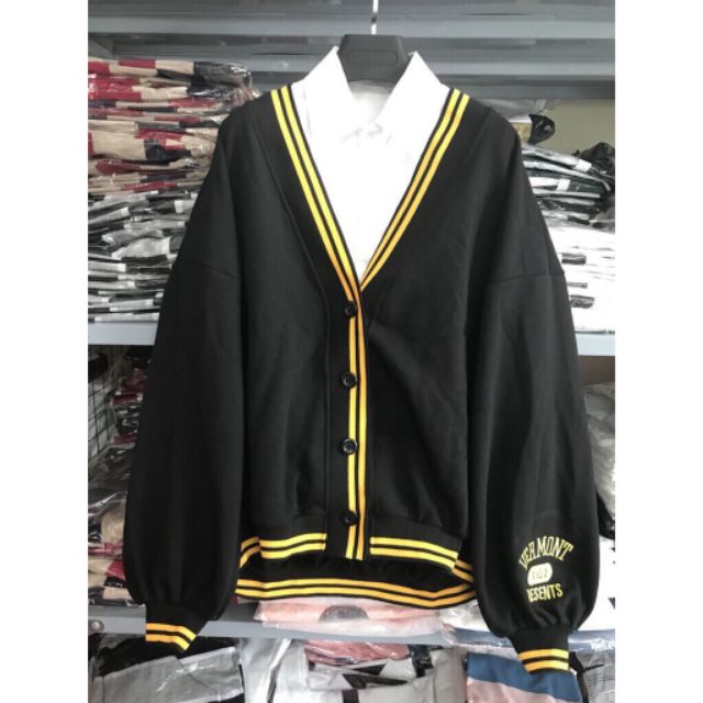 [Rẻ vô địch] Áo cardigan viền bo 3 sọc, tay thêu chữ | BigBuy360 - bigbuy360.vn