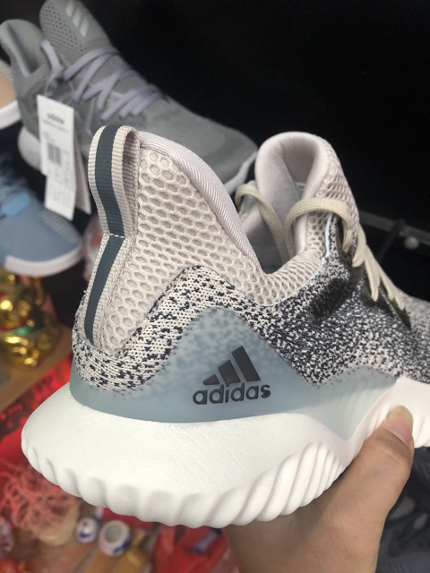 Giày thể thao sneaker Alphabounce Shoes 2019 mầu xám chấm đen chất lượng mềm mịn siêu nhẹ