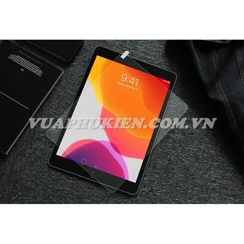 Kính cường lực + Tấm dán vân Carbon 3D mặt lưng cho iPad 10.2 Gen 7/8/9.7 2017/2018/Pro chống xước màn hình