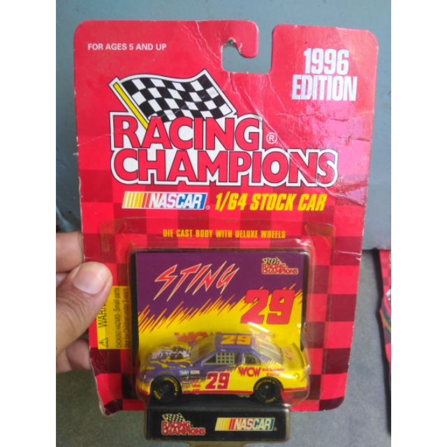 Xe NASCAR 1:64 number 29