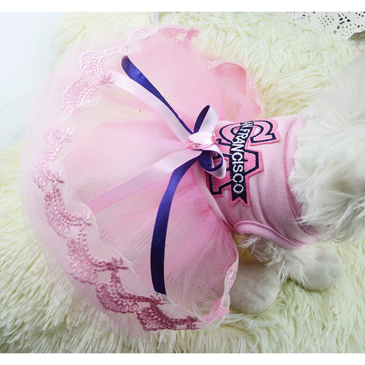 Đầm dạ hội cho thú cưng - Váy công chúa phối ren in chữ dễ thương phía sau đính nơ điệu đà cho chó mèo