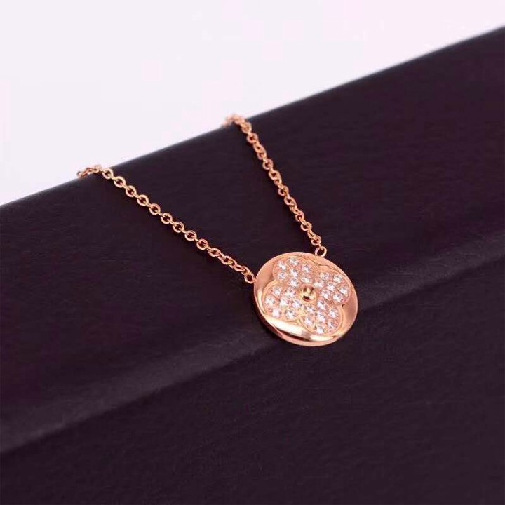 Dây chuyền nữ titan cao cấp hoa L V đính đá siêu đẹp, bền màu, chuẩn thời trang