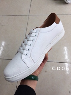 Giày trắng gót nâu Lacoste
