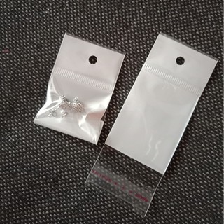 [số 4] Túi OPP dán mép loại màng sữa trắng có lỗ treo gói hàng tiện lợi đẹp và bắt mắt- moon shop