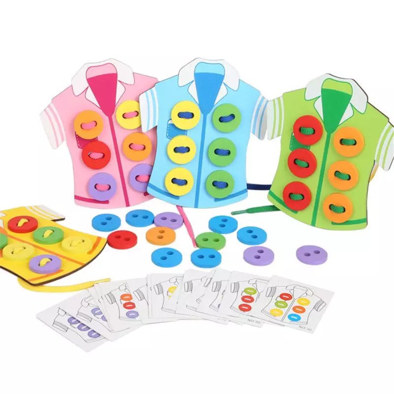 Đồ Chơi Montessori, Bộ Tập Xâu Cúc Áo Bằng Gỗ Cho Bé (Bộ 3 Áo Màu Ngẫu Nhiên)