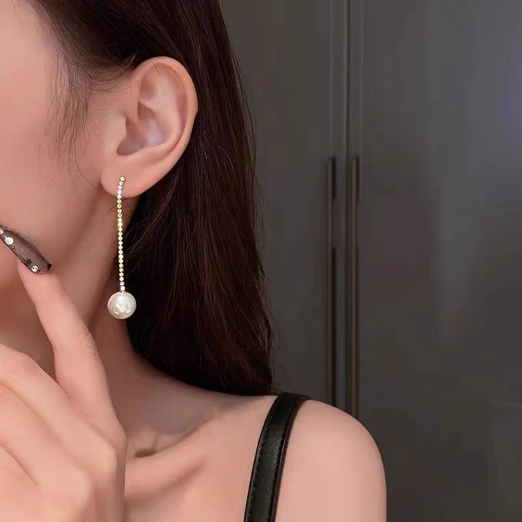 Bông Tai Dài Đính Ngọc Trai Sang Trọng Cho Nữ