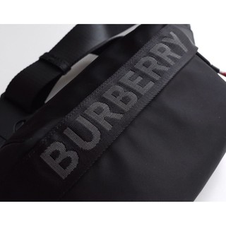 túi bao tử BURBERRY