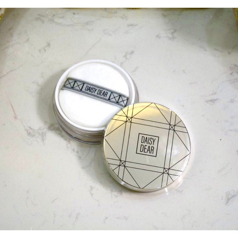 Phấn phủ Daisy Dear mịn màng giữ nền lâu trôi kiềm dầu | BigBuy360 - bigbuy360.vn