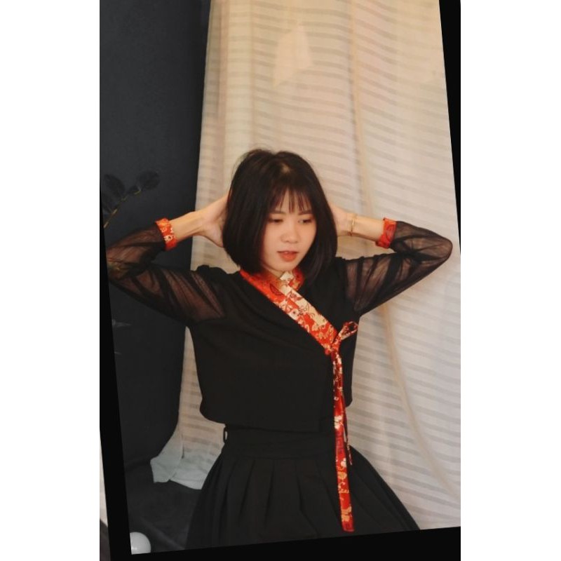 Áo hanbok cách tân cổ phối gấm, tay lưới