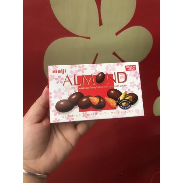 Chocolate. nhân hạnh nhân. Meiji hàng nhập khẩu chính hãng