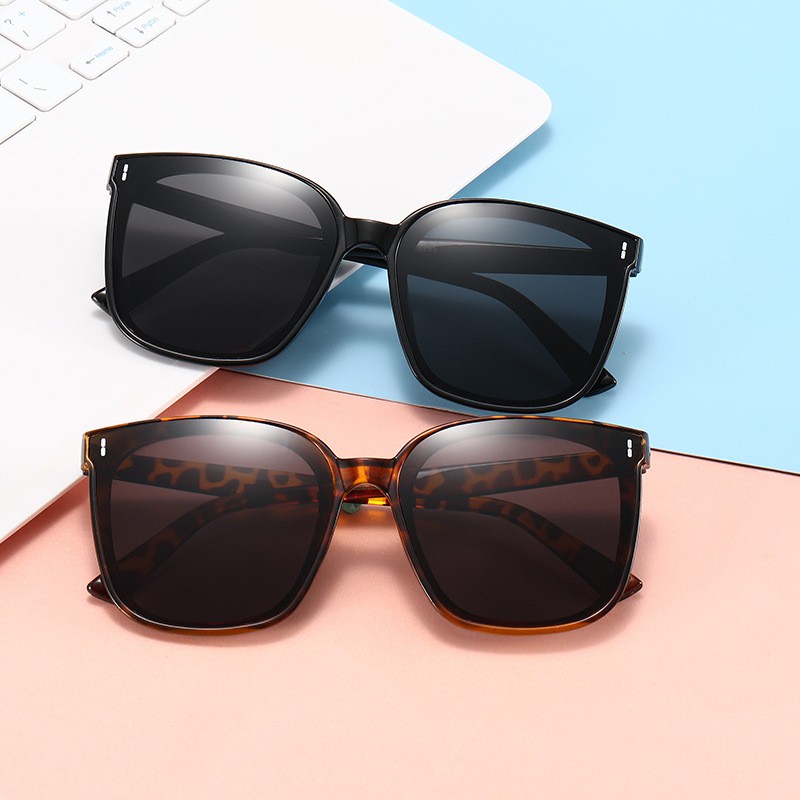 Kính Mát Gọng Vuông Cỡ Lớn Phong Cách Cổ Điển Dành Cho Cả Nam Và Nữ