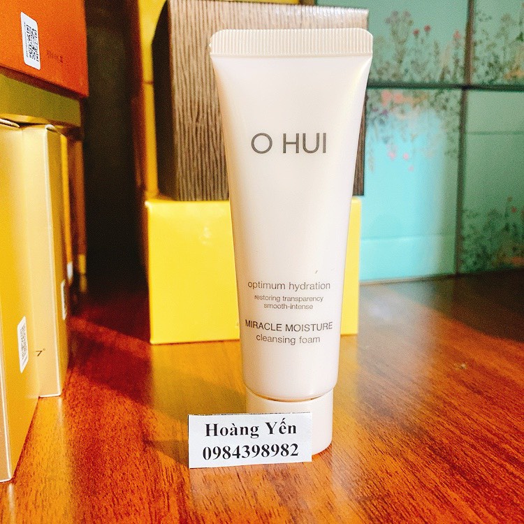 Sữa rửa mặt Ohui hồng 40ml - Ohui Miracle Moisture Cleansing Foam