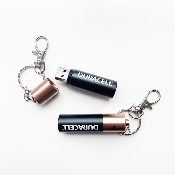 Usb 2.0 8gb Duracell có móc khoá hình cục pin thời trang