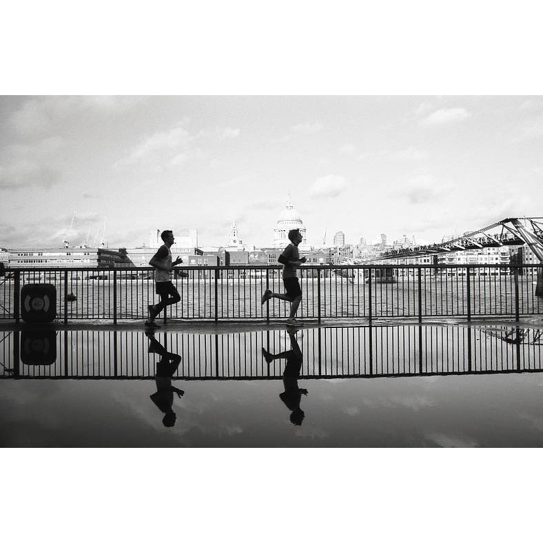 Film đen trắng Fuji Acros 100