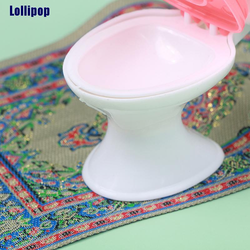 Bồn cầu mini dùng trang trí nhà búp bê