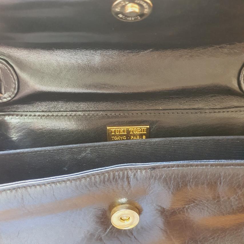 Túi da thật vintage Nhật. Hiệu Yuki Torii - Paris Tokyo. Form xuất sắc - em và nắng