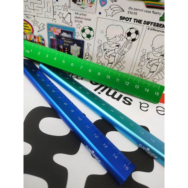 Thước sắt 15cm Smiggle