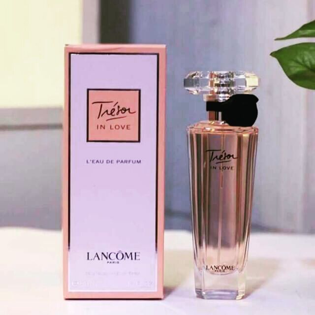 Lancome tím