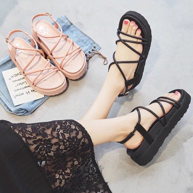 Sandal dây chéo chiến binh