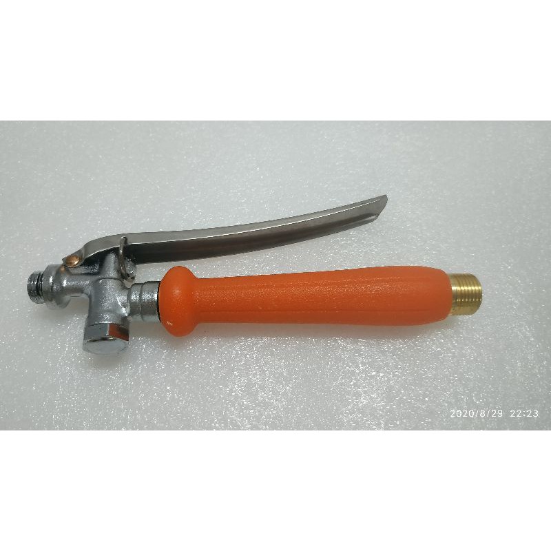 Tay bóp inox bình phun thuốc trừ sâu .