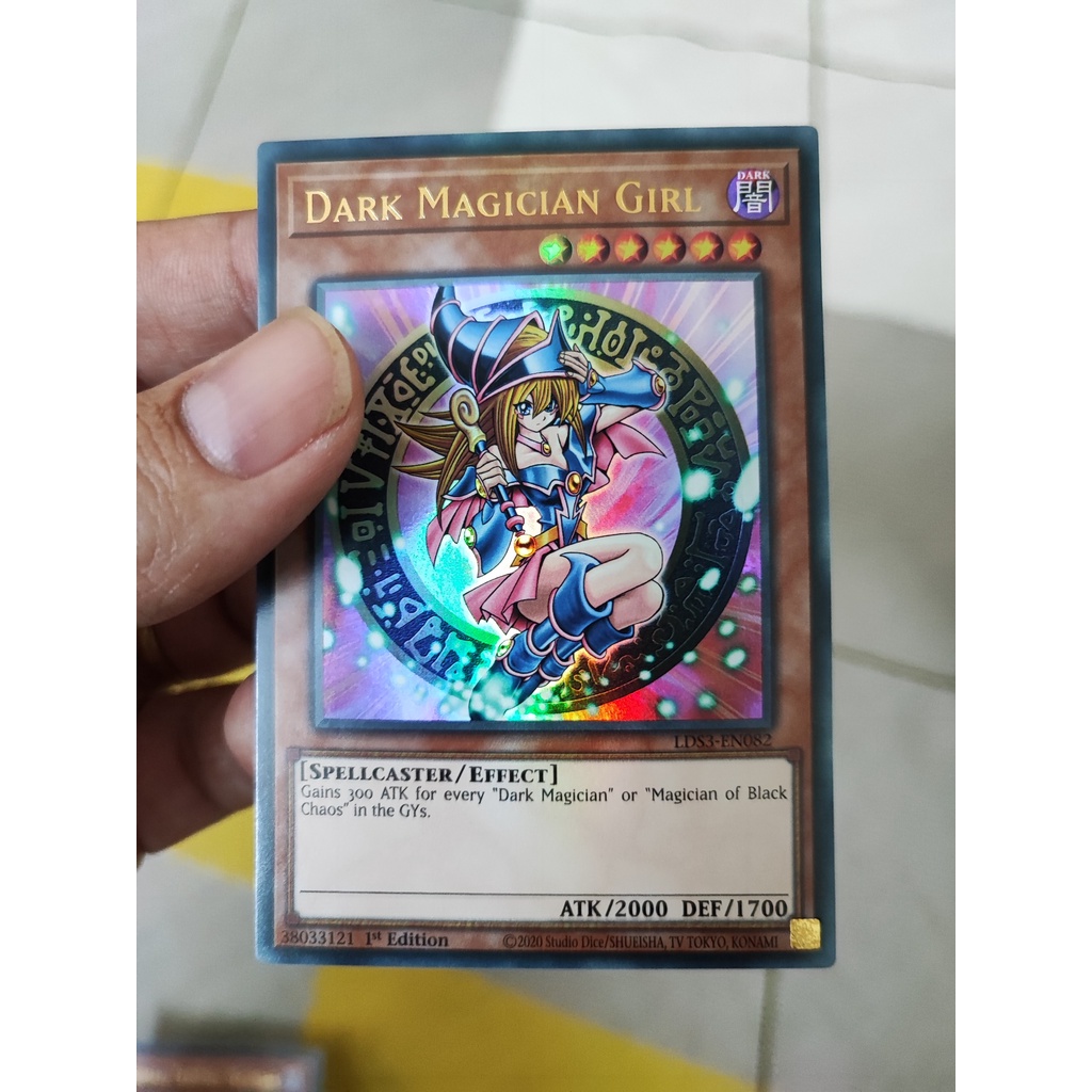 1 lá thẻ bài Dark Magician Girl - LDS3-EN082 - Ultra Rare 1st Edition