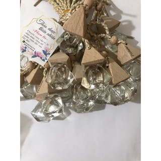 Tinh dầu treo xe