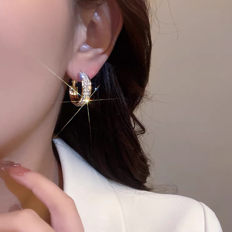 Bông Tai Đính Kim Cương Nhân Tạo Phong Cách Hàn Quốc Sang Trọng Cho Nữ