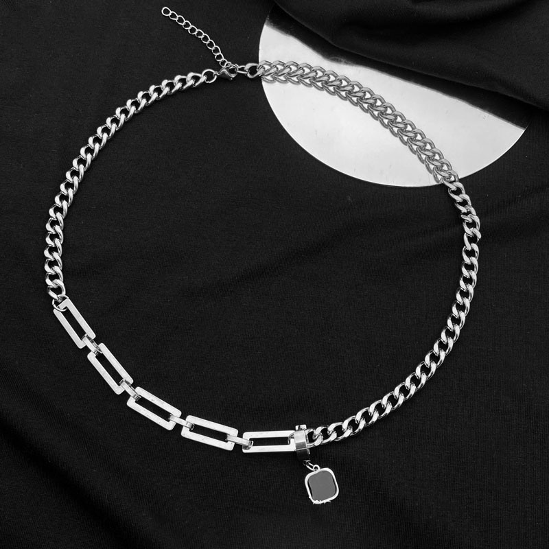 Vòng cổ Mặt Vuông Màu Đen Bằng Thép Titan Phong Cách Hip hop Thời Trang Cho Nữ