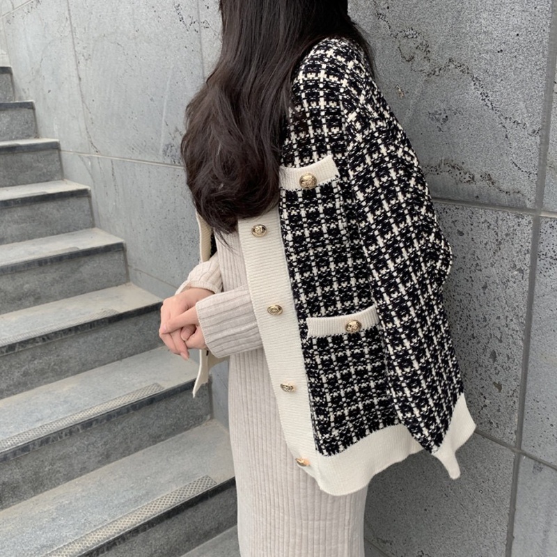 Áo khoác len dài tay họa tiết ca rô phong cách Hàn Quốc cho nữ