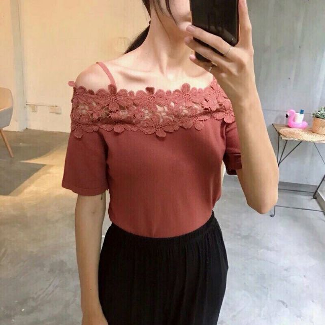 Áo len trễ vai vien ren hoa hình thật