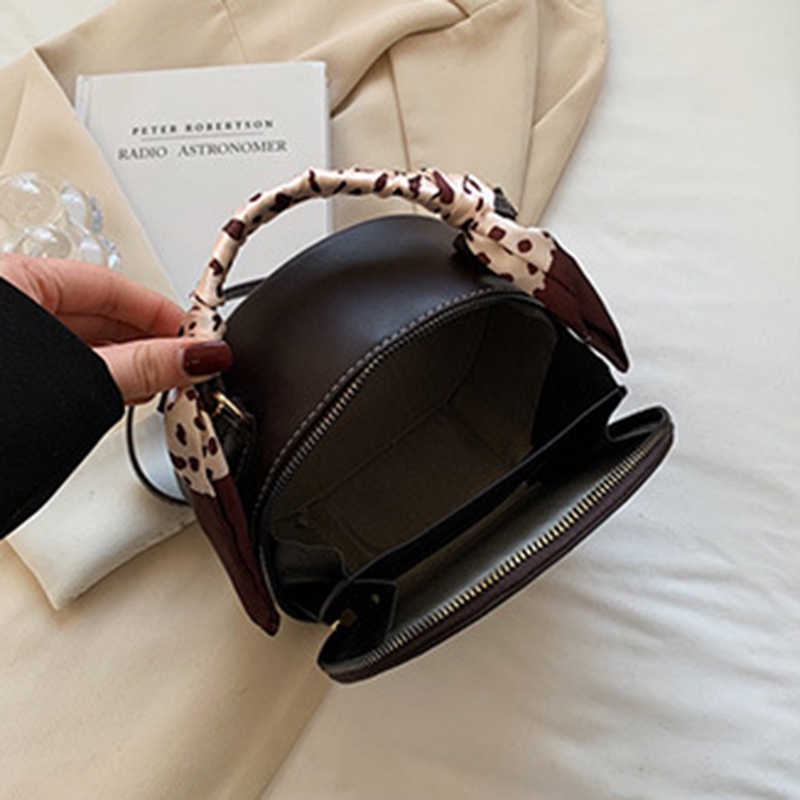 Túi Đeo Chéo Hình Tròn Cỡ Nhỏ Bằng Lụa Họa Tiết Vân Đá Thời Trang Cho Nữ