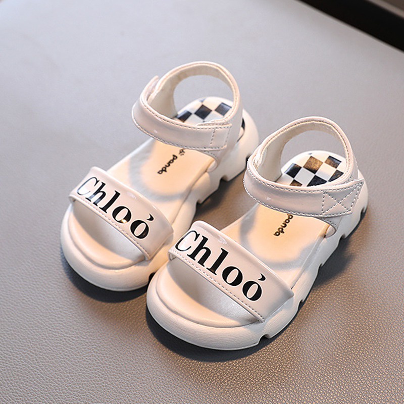 Xăng đan Đế Mềm Đi Biển In Chữ Cho Bé Gái