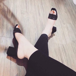 Guốc ck đá 5p siêu hót đây ah