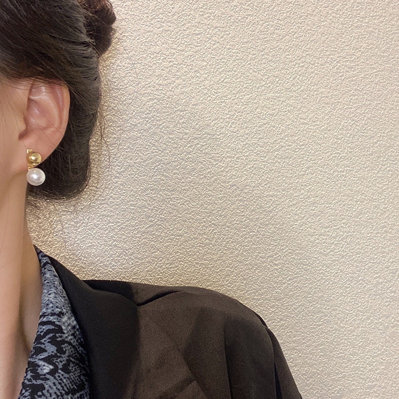 Khuyên tai ngọc trai nhân tạo hạt tròn sáng bóng loại 1 BT40