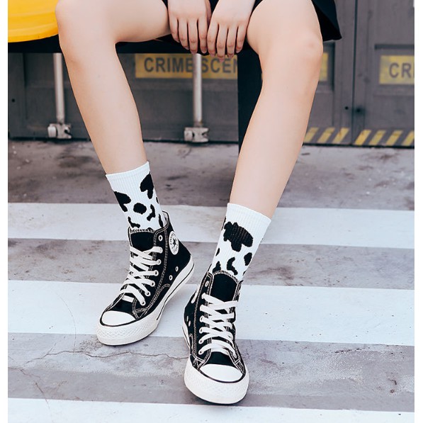 Tất vớ nam nữ cổ cao hoạ tiết Bò sữa