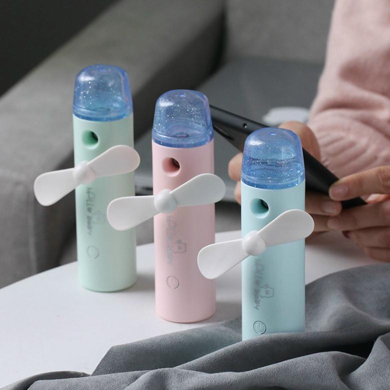Quạt Phun Sương- Quạt Cầm Tay Mini Tích Điện Phun Hơi Nước Tạo Ẩm - Hàng Chuẩn