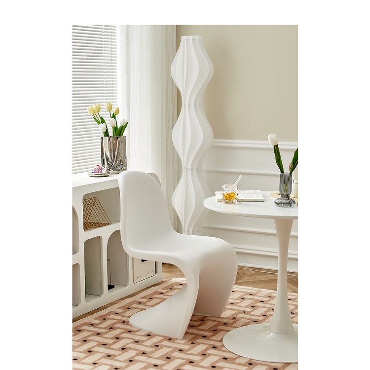 Ghế nhựa pantone phong cách Châu Âu thiết kế tối giản, decor Forher.since1998