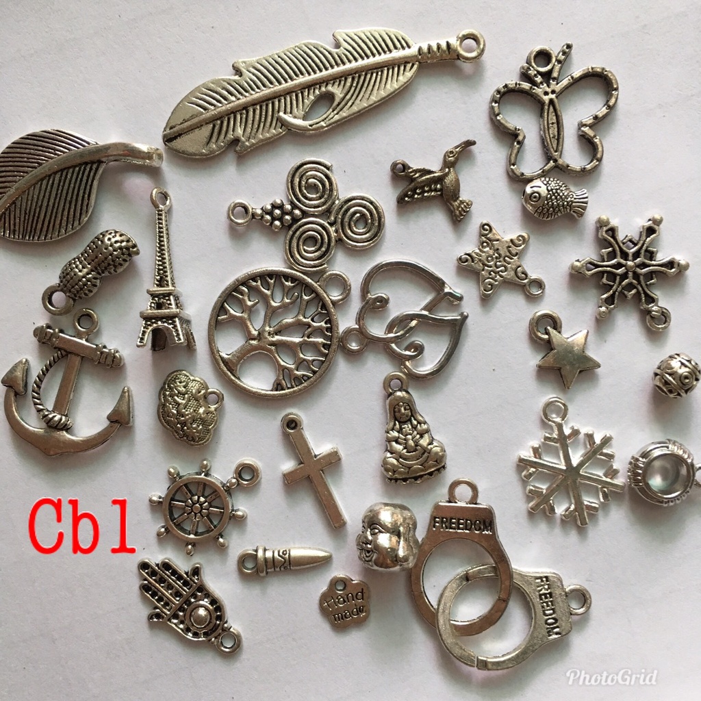 1 set charm trang trí vòng tay vòng cổ mẫu như hình, tặng kèm khoen tròn