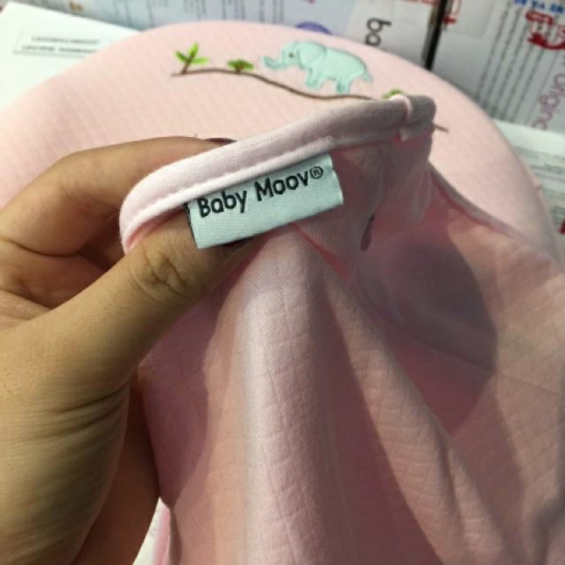 Gối babyMoov chống méo/bẹp đầu cho bé yêu