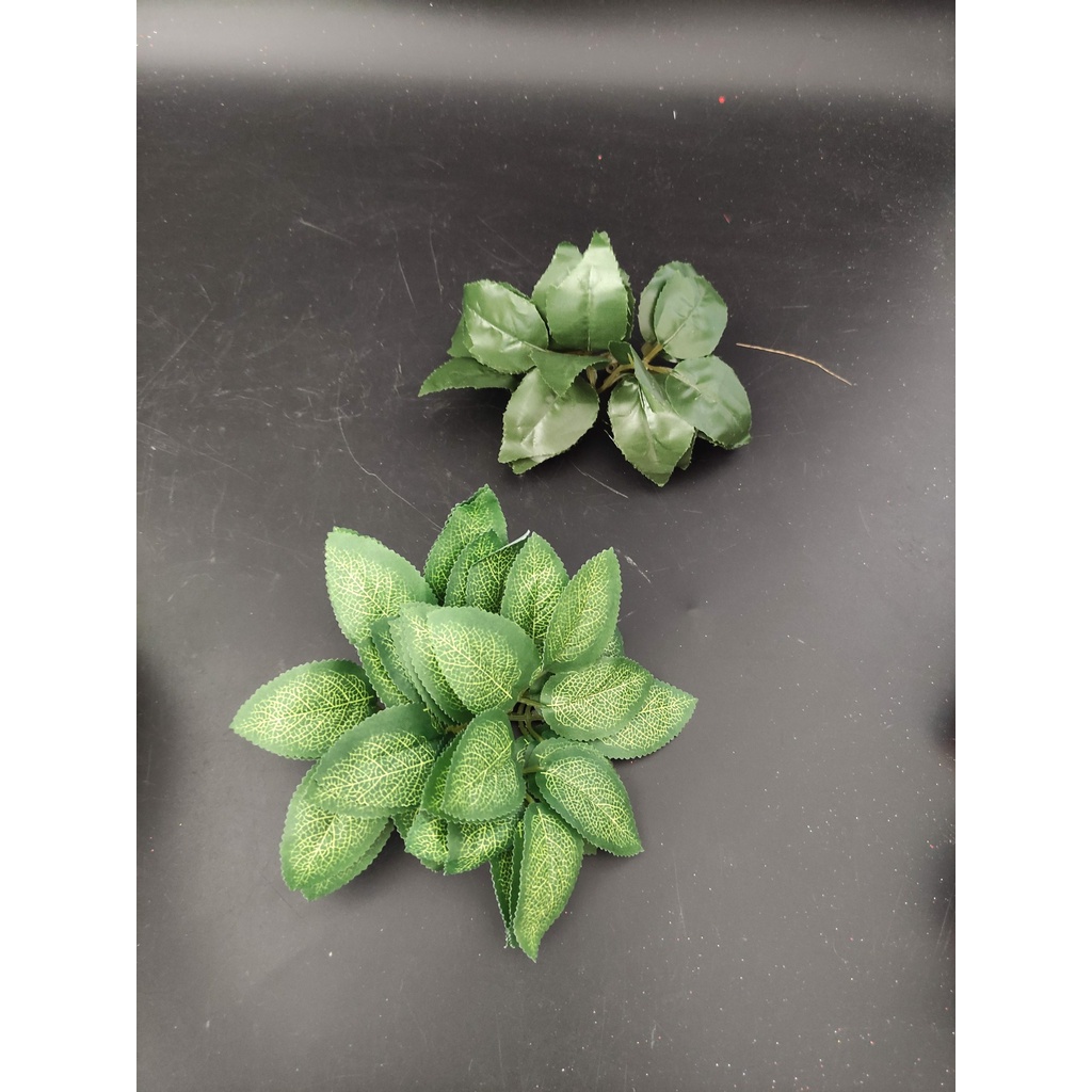 Lá hồng trang trí