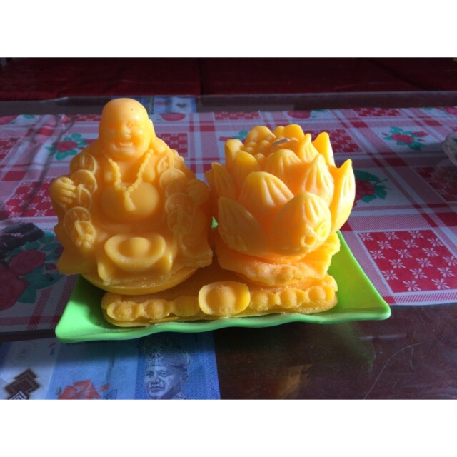 Nến phong thủy hình phật thủ 