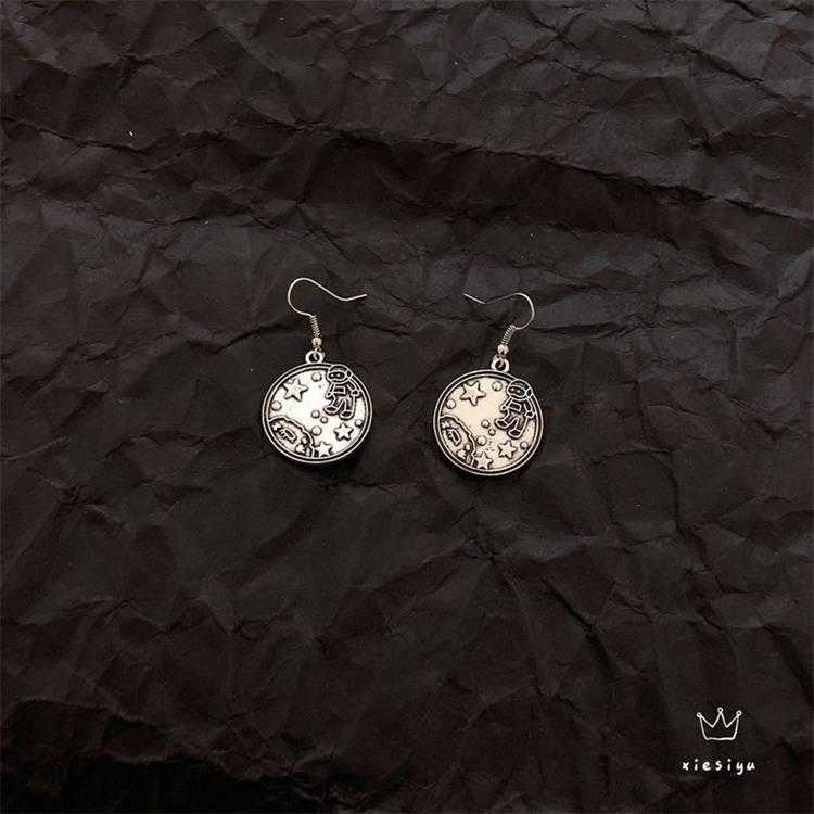 [Giao Hàng Miễn Phí] Set Dây Chuyền + Bông Tai Hình Phi Hành Gia Đính Hạt Tròn 22130