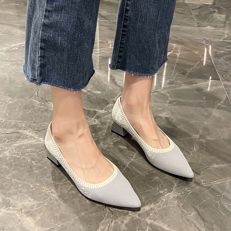 Giày Gót Thấp Mũi Nhọn Màu Đen Thời Trang Công Sở Cho Nữ 34 Tuổi