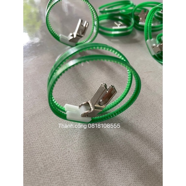 Chân vịt vòng nhựa máy 1 kim công nghiệp. cv vòng may trần bông, chạy phông rèm, may trơn nhẹ dễ chạy. không bị nhăn vặn