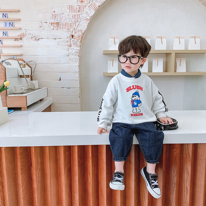 Quần jean thiết kế đơn giản đáng yêu dành cho bé trai