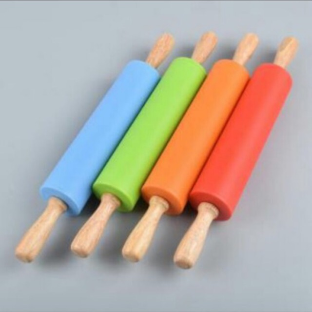Cán lăn bột silicon