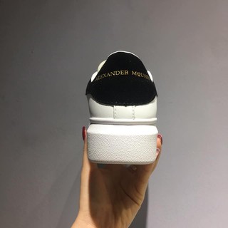 Giày McQueen