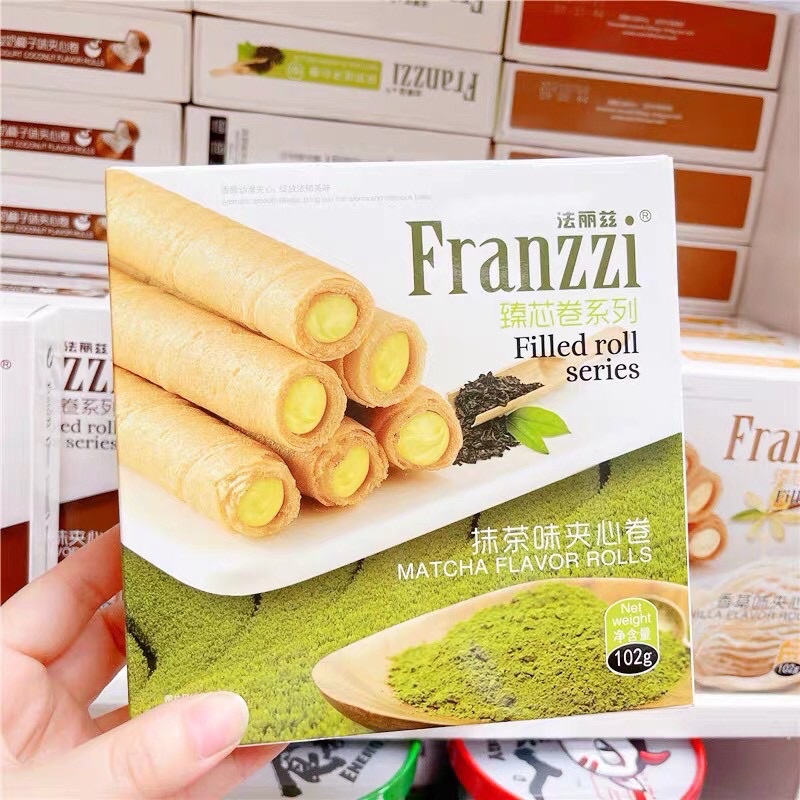 Bánh quy cao cấp Franzzi cuộn 102gram 3 vị ! ăn vặt Yu Yu
