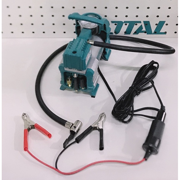 Dụng Cụ Bơm Hơi và Kiểm Tra Hơi Lốp Xe ôtô  12V Total TTAC1406 Kèm 1 đèn Led, dây nguồn 3M,1 pin kẹp và 4 vòi phun
